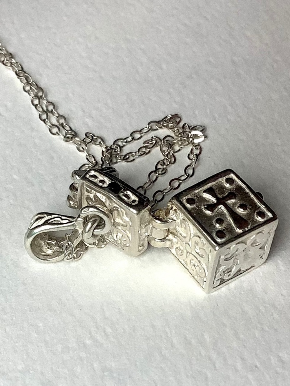 Vintage 925 Sterling Silver Prayer Box Pendant Necklace 18” Cable Chain - Picture 9 of 13